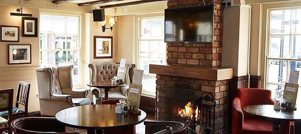 Ye Olde Talbot Hotel By Greene King Inns Устър Екстериор снимка